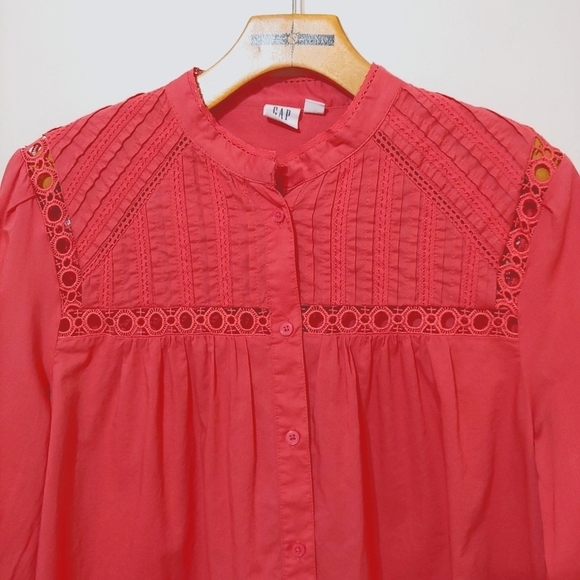 GAP Coral Lace Blouse - Picture 3 of 9
